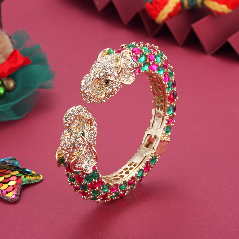 Paradise Jewelry & Watches Llc Photos - Sally'nin cennet reçine renkli iki kafaları