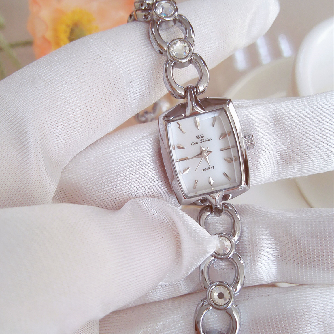 Jewelry Watches Brands - UTHAI İzle Kadınlar Için Işık Lüks