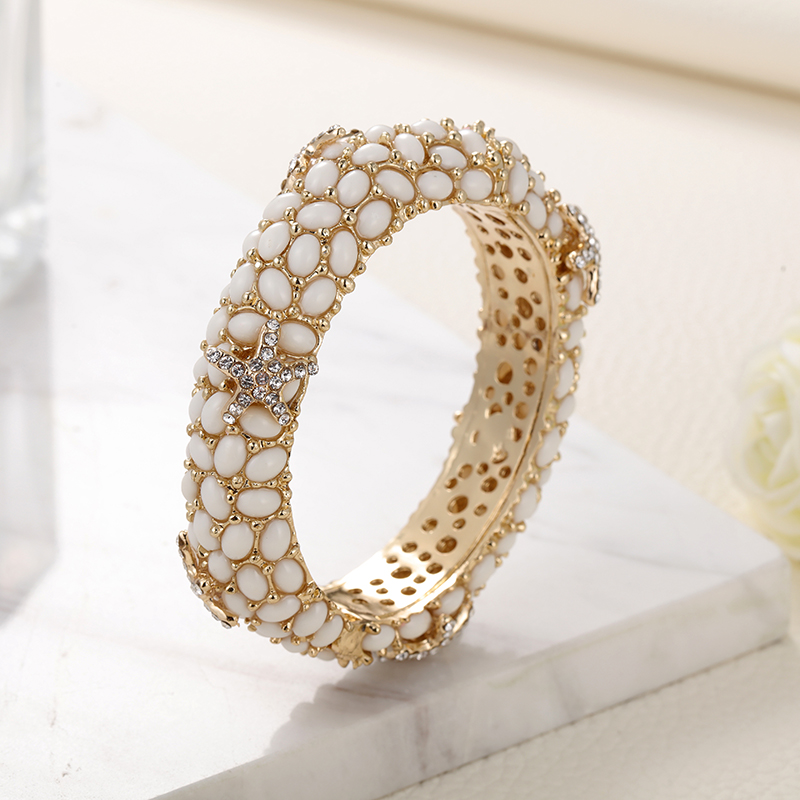Sally'nin Cenneti Noel hediyes - Paradise Jewelry & Watches Llc Photos incelemesi ve fiyatı