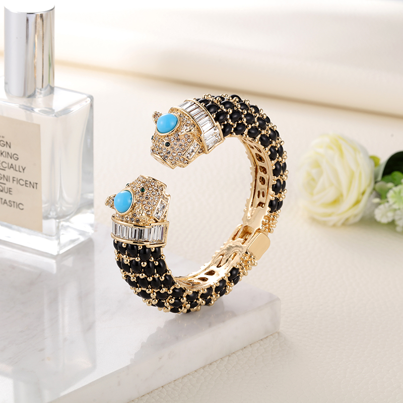 Sally'nin Cenneti Hayvan Bilez - Paradise Jewelry & Watches Llc Photos incelemesi ve fiyatı