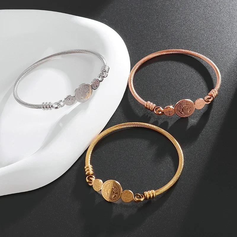 Paslanmaz çelik aziz Benito ha - Al Ain Jewelry & Watches Exhibition 2025 incelemesi ve fiyatı